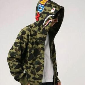 BAPE A Bathing Ape World Gone Mad Camo patch zip up hoodie Medium